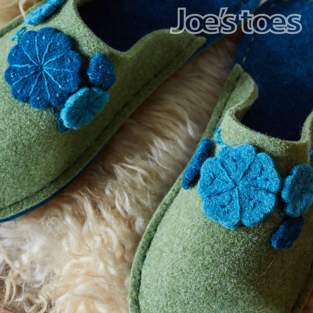 Joe's Toes Felt Flower Slippers in Fuchsia